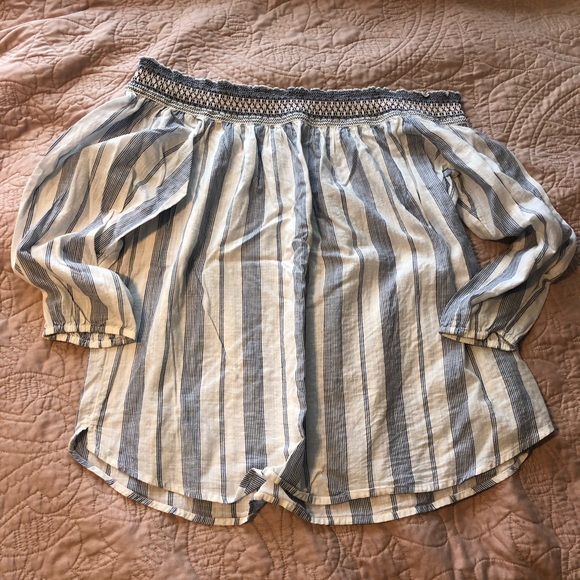 Abercrombie and Fitch off the shoulder linen top - Picture 1 of 2